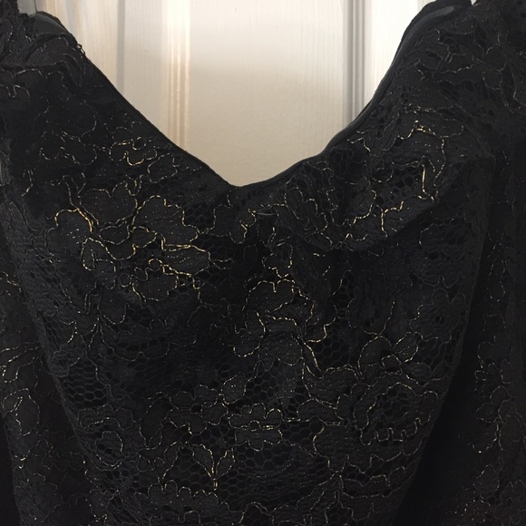 Francesca’s Top Off the Shoulder Open Back Lace L - Picture 2 of 8
